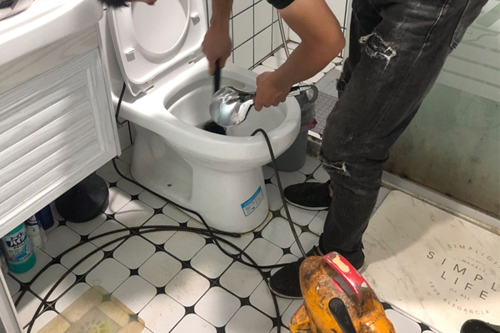 拱墅马桶堵塞自己疏通还是找师傅?专业上门服务让你省时更省心